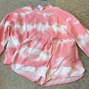 Urban Daizy pink and white tie dye matching set, long sleeve and shorts
